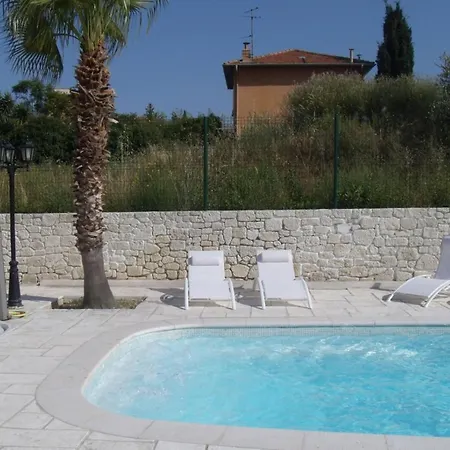 Magnifique Sur Les Hauteurs De Nice, Piscine, Parking Et Wifi Nice