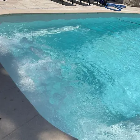 Apartament Magnifique Sur Les Hauteurs De Nice, Piscine, Parking Et Wifi